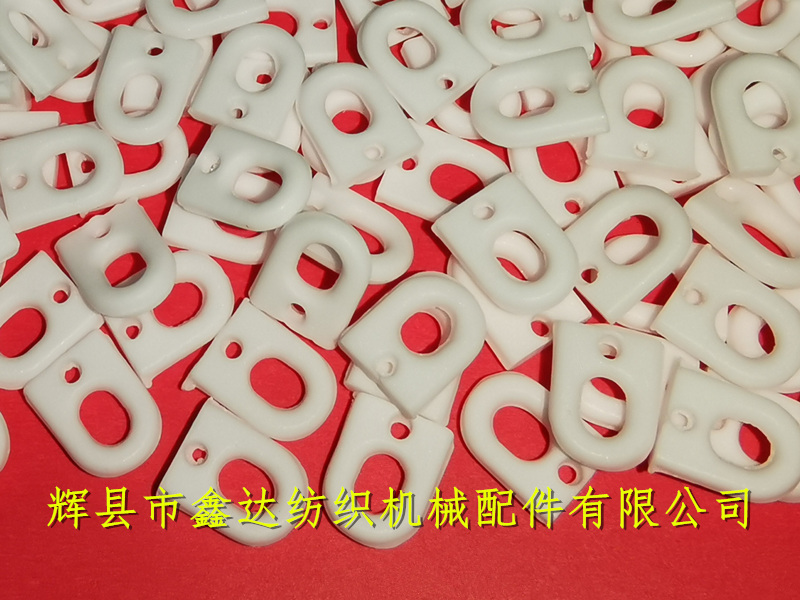 Textile porcelain parts and flexible porcelain rings